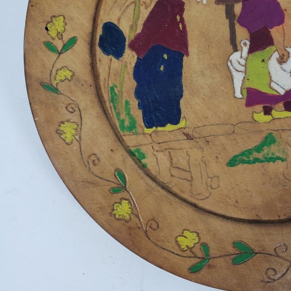 Wooden Dutch German Handmade Plate 9 3/4 in across - Picture 6 of 7